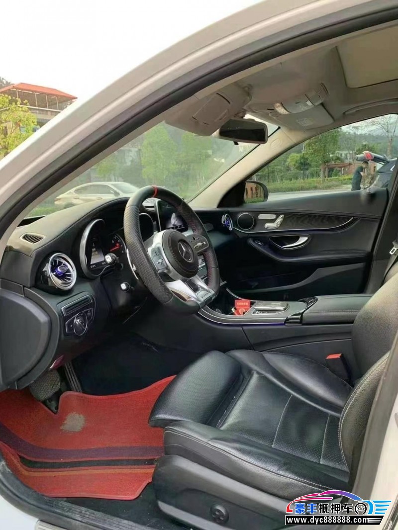 17年奔驰C轿车抵押车出售