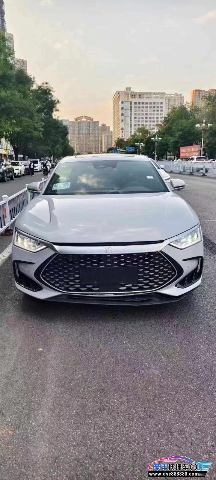 24年比亚迪汉轿车抵押车出售