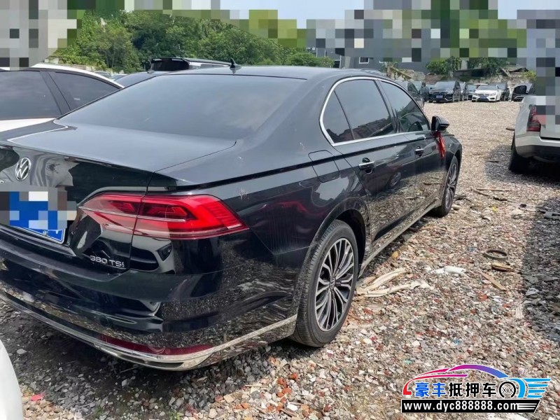 22年大众辉昂轿车抵押车出售