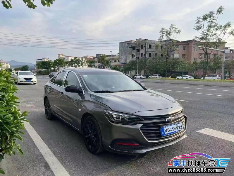 20年雪佛兰科鲁泽轿车抵押车出售