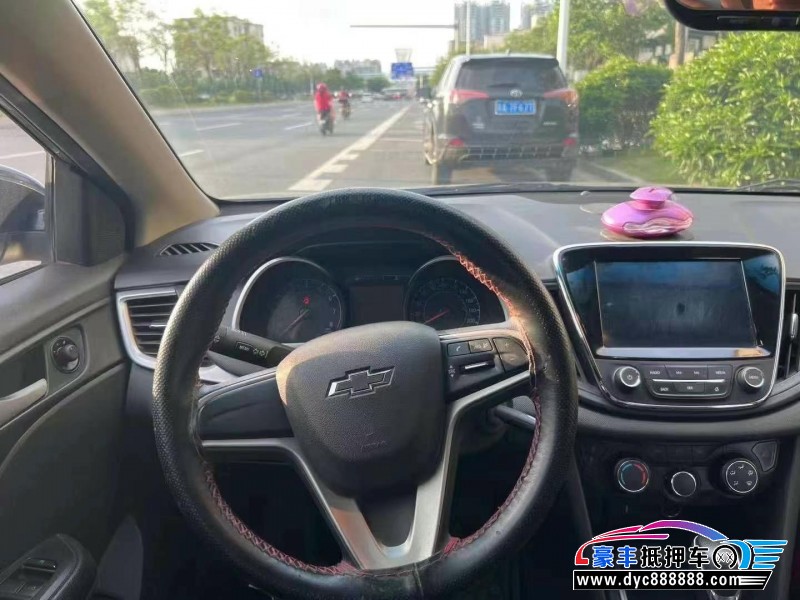 20年雪佛兰科鲁泽轿车抵押车出售