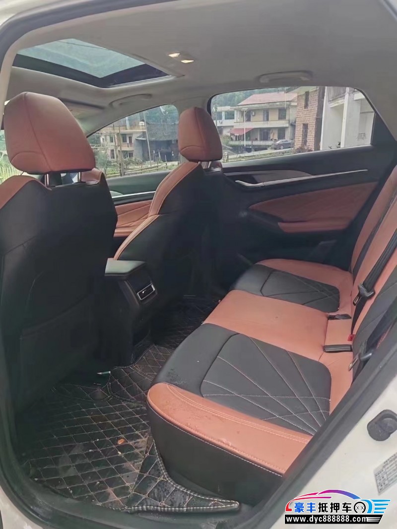 23年长安逸动轿车抵押车出售