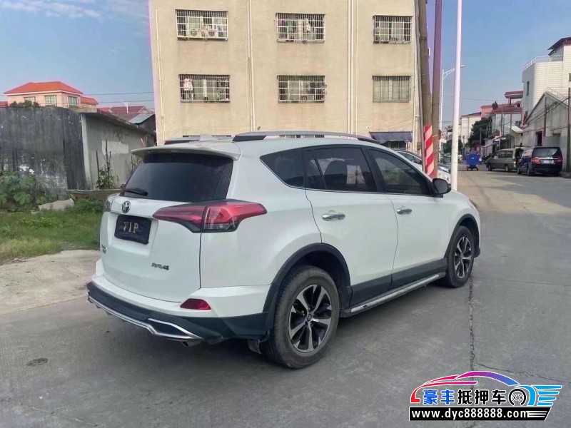 17年丰田RAV4轿车抵押车出售