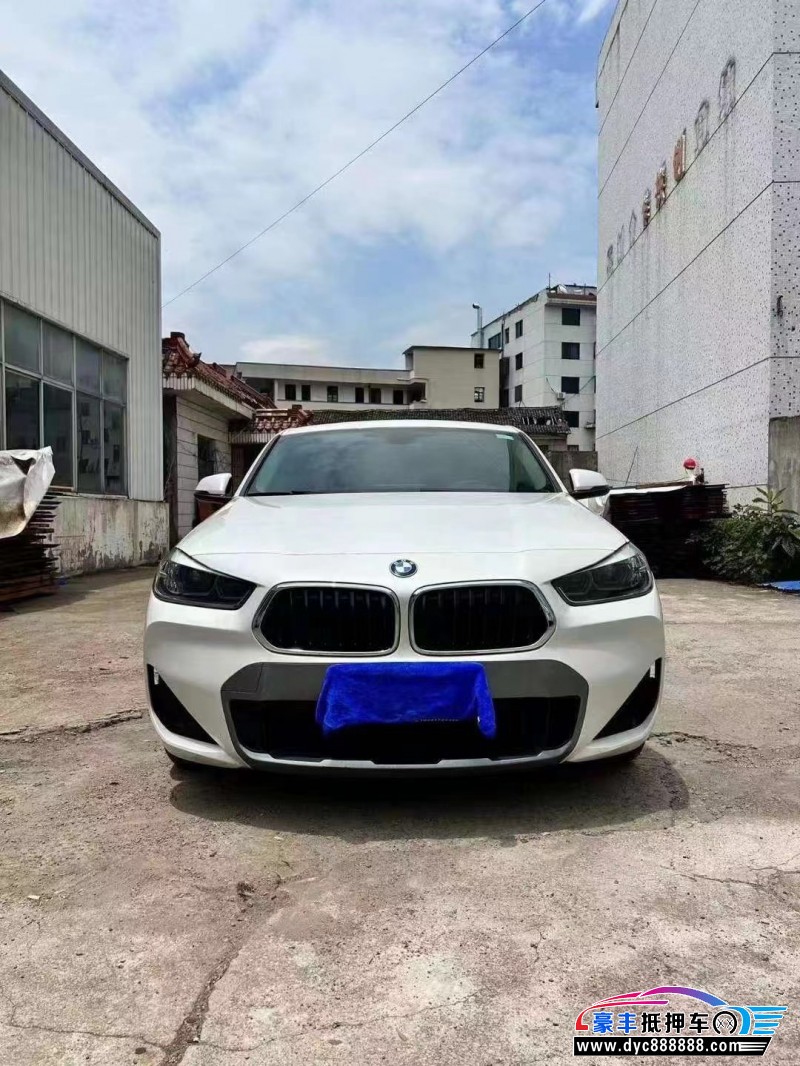 21年宝马X2轿车抵押车出售