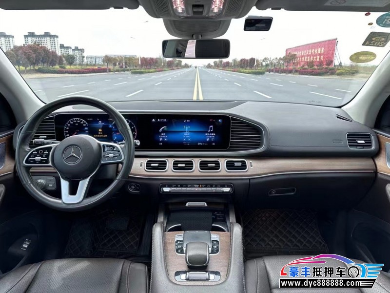 20年奔驰GLE轿车抵押车出售