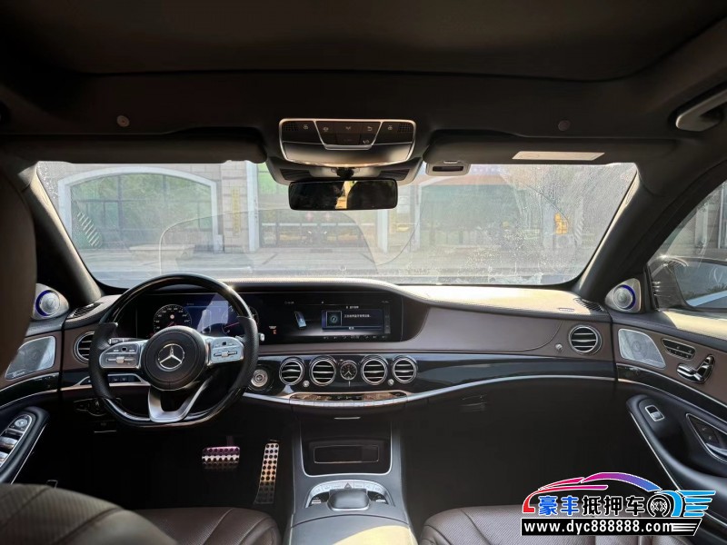 19年奔驰S轿车抵押车出售