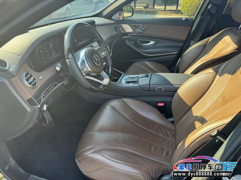 19年奔驰S轿车抵押车出售