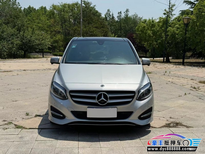 18年奔驰B轿车抵押车出售