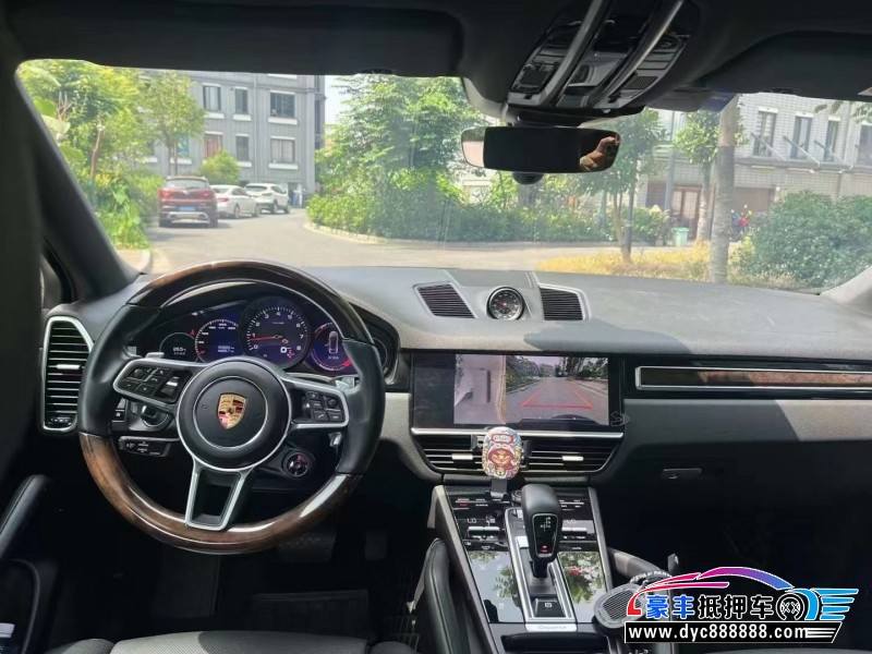 20年保时捷卡宴轿车抵押车出售