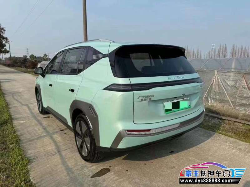 23年埃安Y70轿车抵押车出售