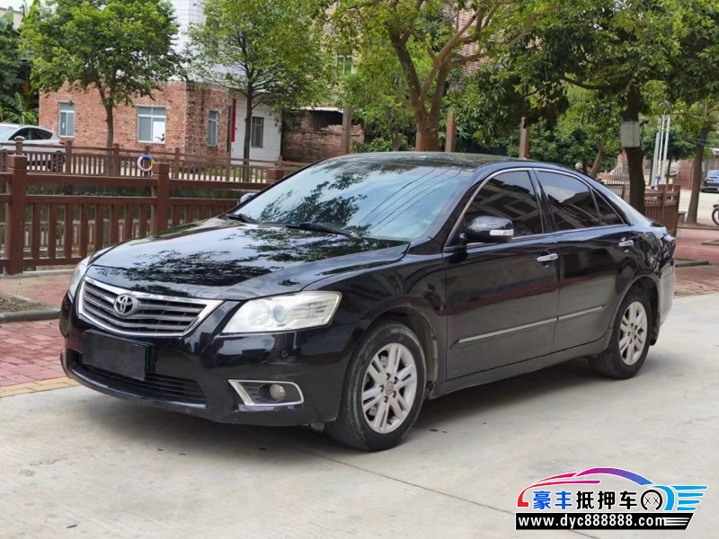 10年丰田凯美瑞轿车抵押车出售