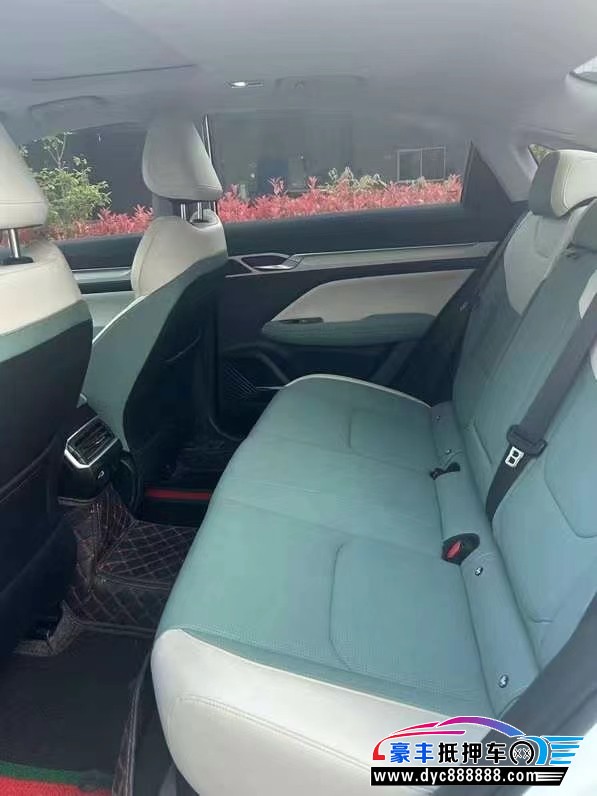 23年吉利雷神轿车抵押车出售