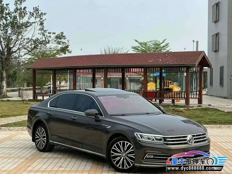 17年大众辉昂轿车抵押车出售