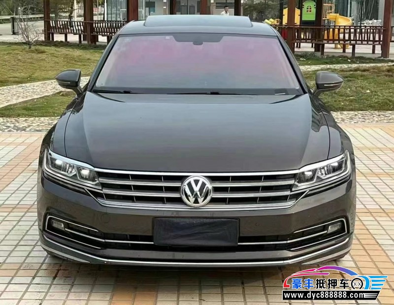 17年大众辉昂轿车抵押车出售