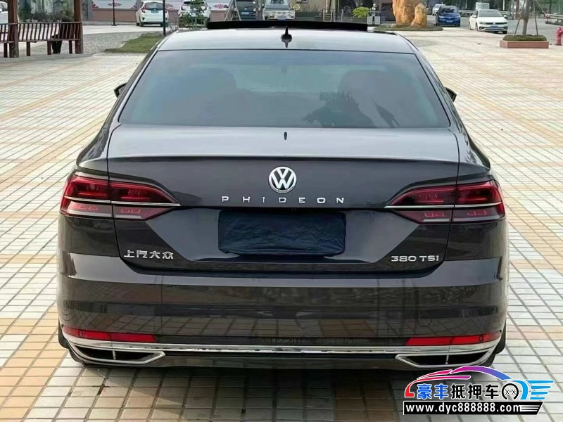 17年大众辉昂轿车抵押车出售