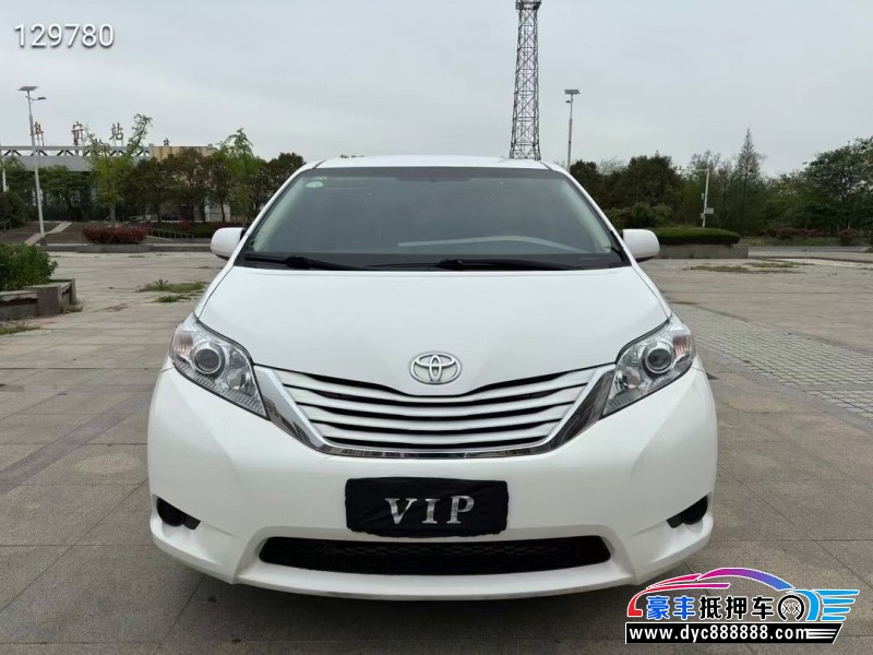 18年丰田塞纳轿车抵押车出售