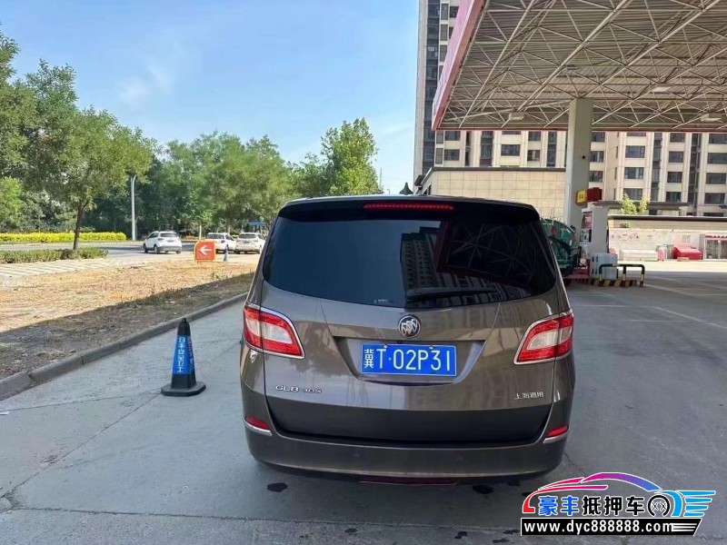 13年别克GL8轿车抵押车出售