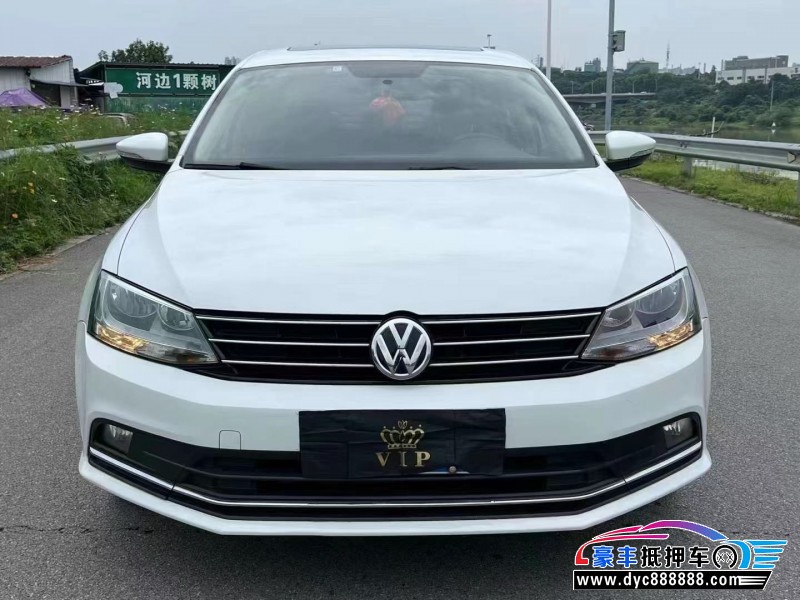 18年大众速腾轿车抵押车出售