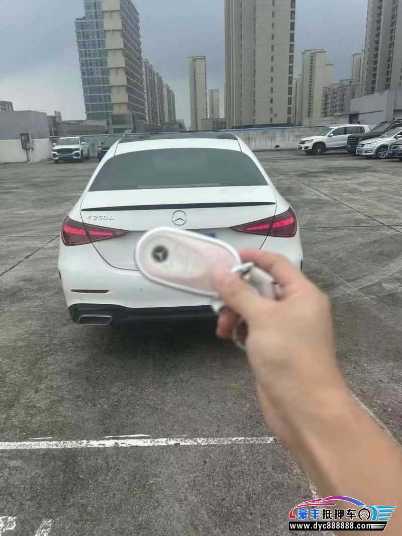 23年奔驰C轿车抵押车出售
