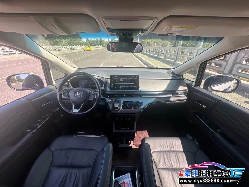 22年本田艾力绅轿车抵押车出售