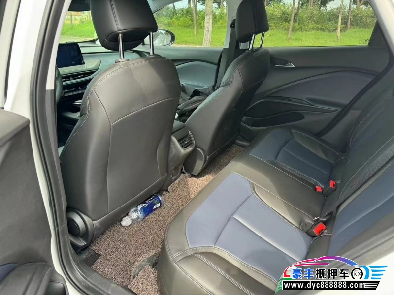 24年别克微蓝轿车抵押车出售