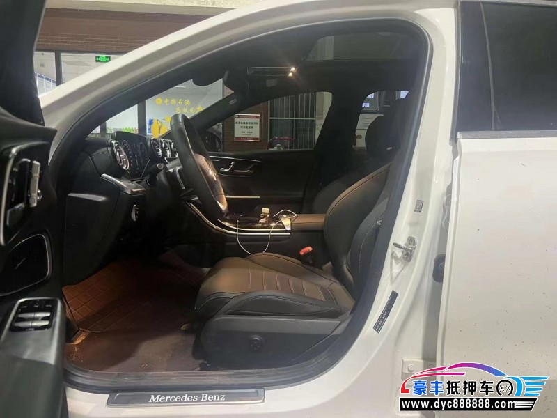 24年奔驰C轿车抵押车出售