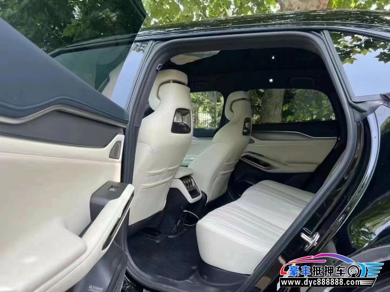 24年比亚迪宋轿车抵押车出售