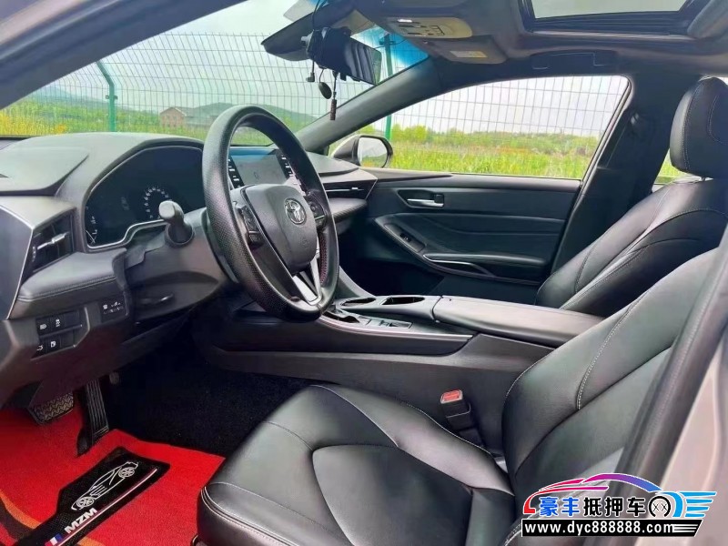 20年丰田亚洲龙轿车抵押车出售