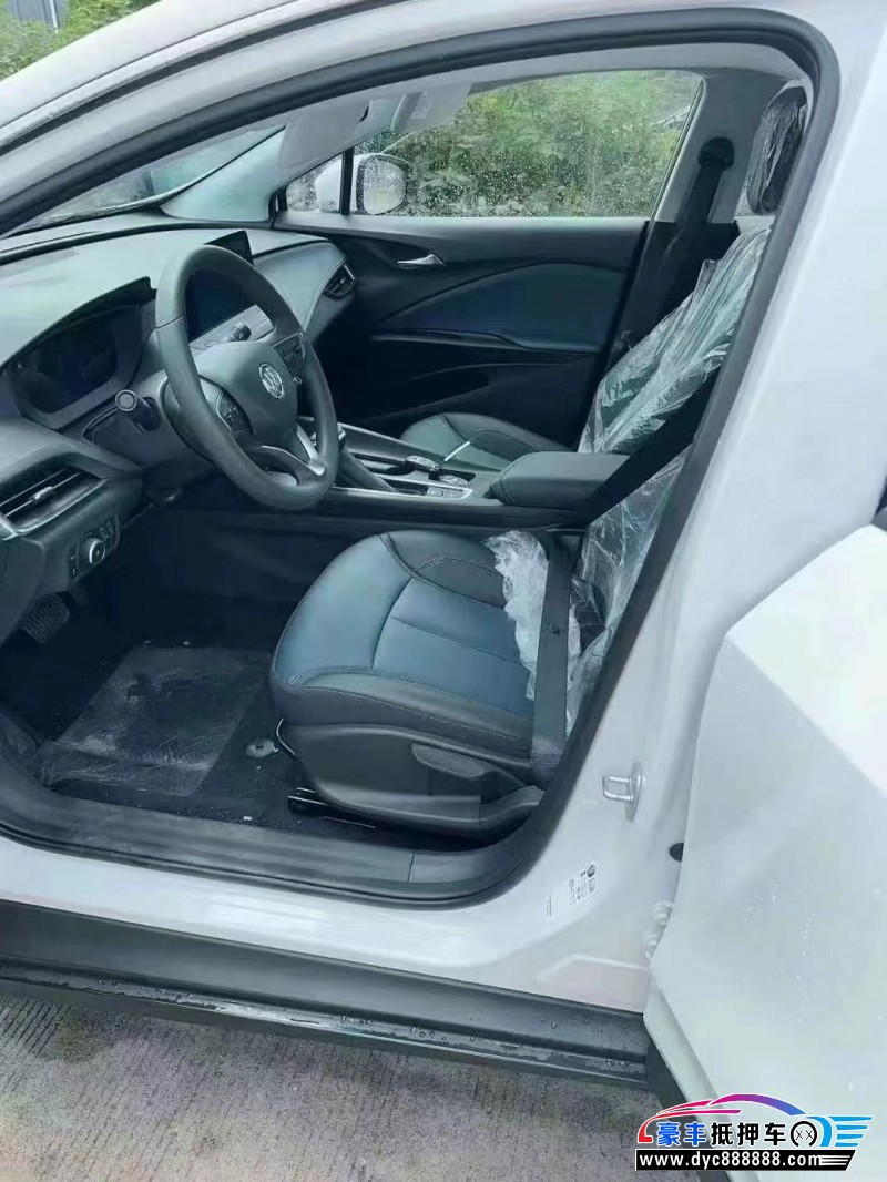 24年别克微蓝轿车抵押车出售