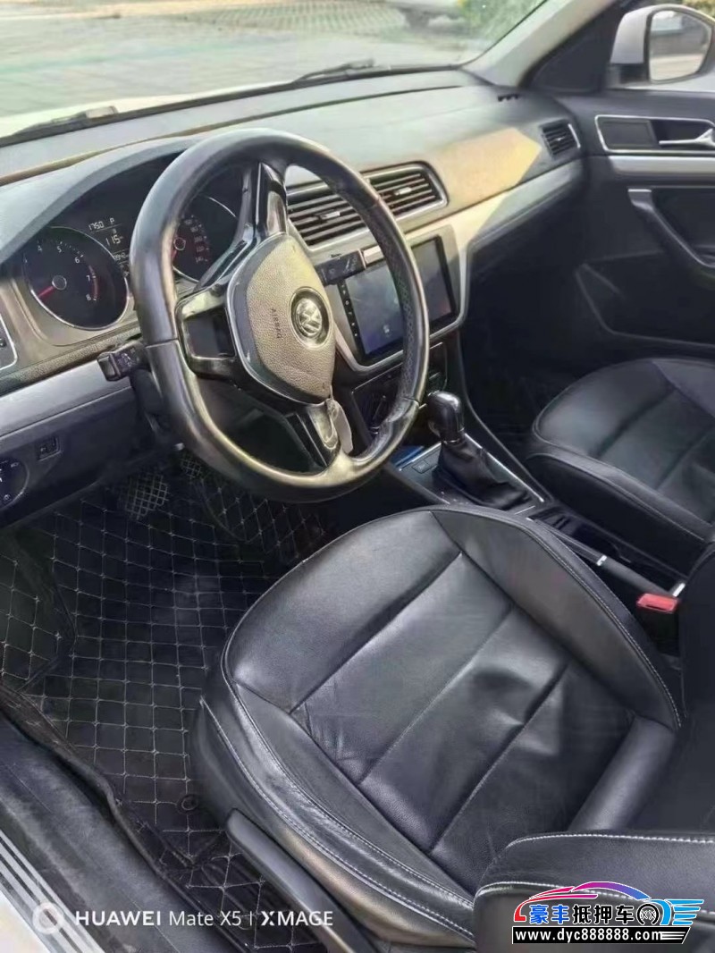 17年大众朗行轿车抵押车出售