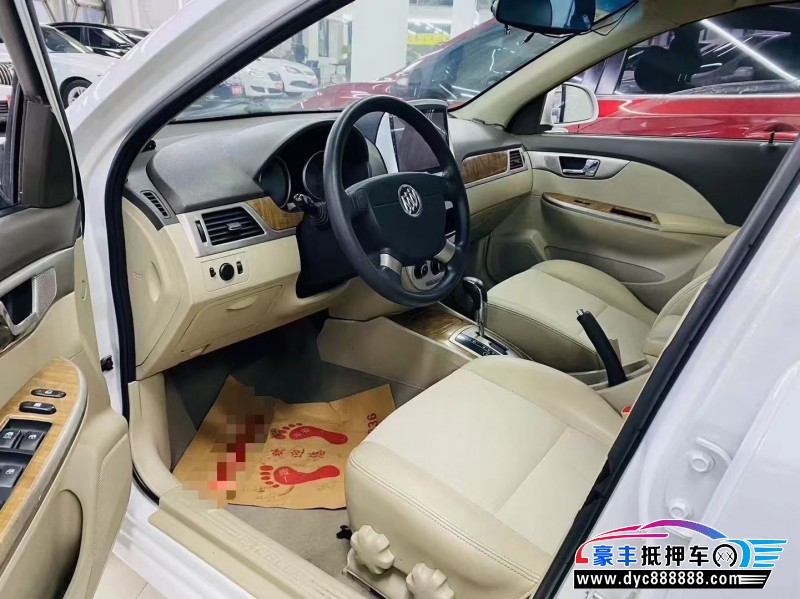 16年别克凯越轿车抵押车出售