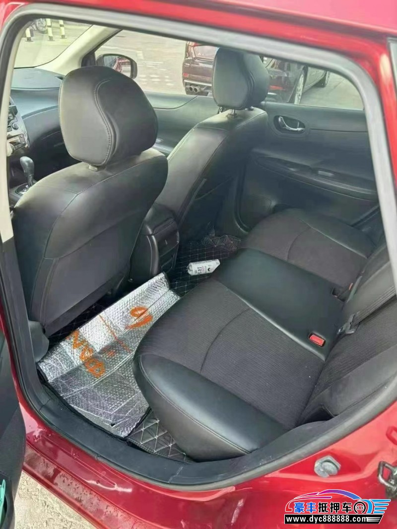 14年日产骐达轿车抵押车出售