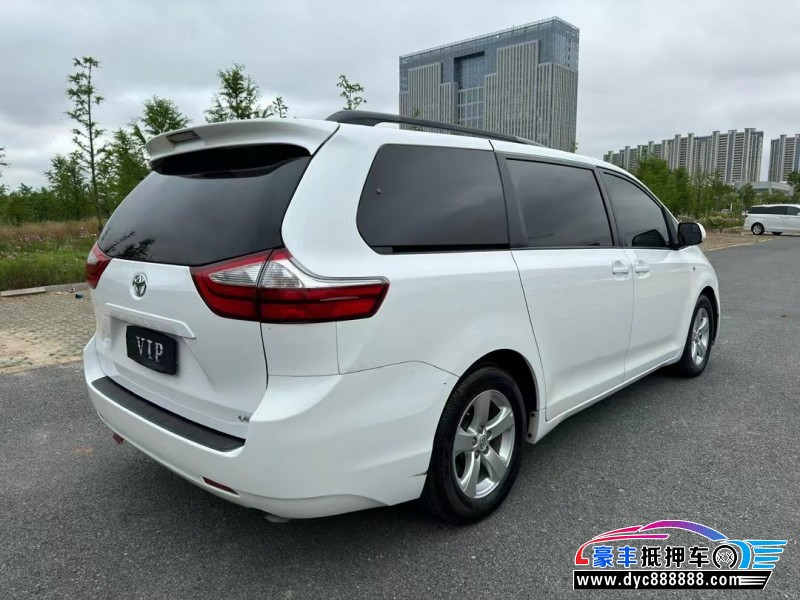 18年丰田塞纳轿车抵押车出售