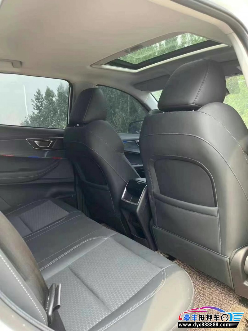 23年奇瑞瑞虎5轿车抵押车出售