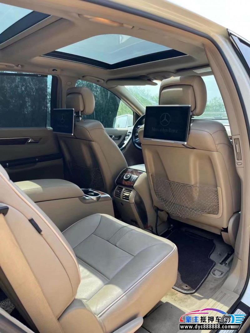 12年奔驰R轿车抵押车出售