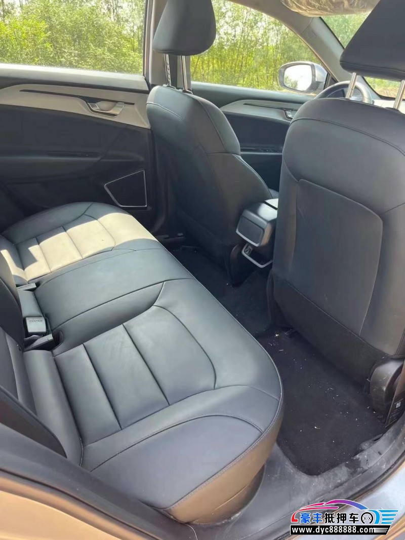 24年吉利几何轿车抵押车出售