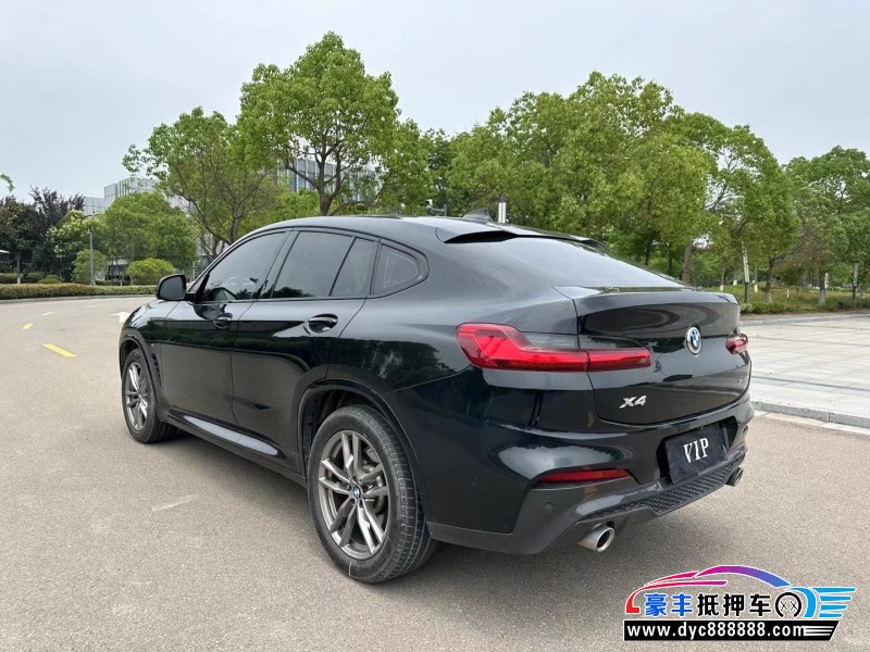 21年宝马X4轿车抵押车出售