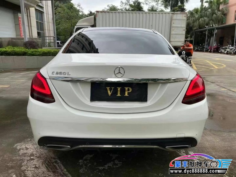 20年奔驰C轿车抵押车出售