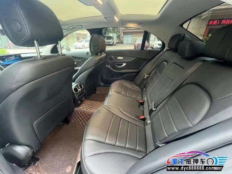 20年奔驰C轿车抵押车出售