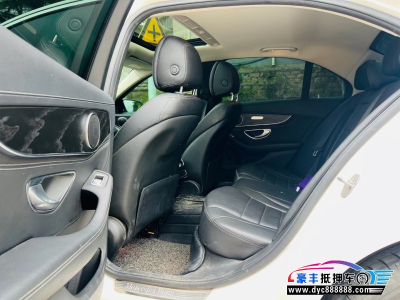 20年奔驰C轿车抵押车出售