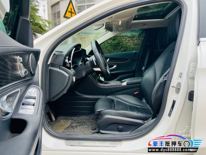 20年奔驰C轿车抵押车出售