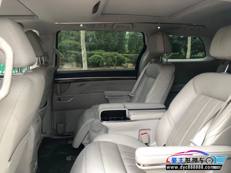 18年传祺M8轿车抵押车出售