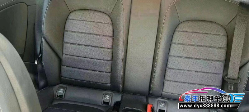 20年奔驰C轿车抵押车出售