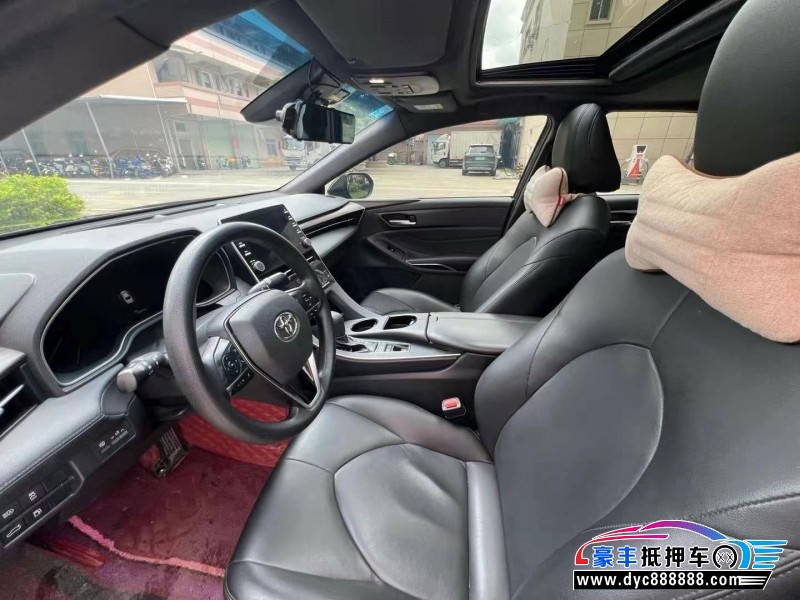 20年丰田亚洲龙轿车抵押车出售