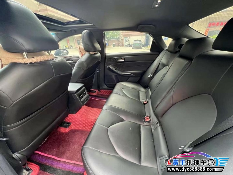 20年丰田亚洲龙轿车抵押车出售