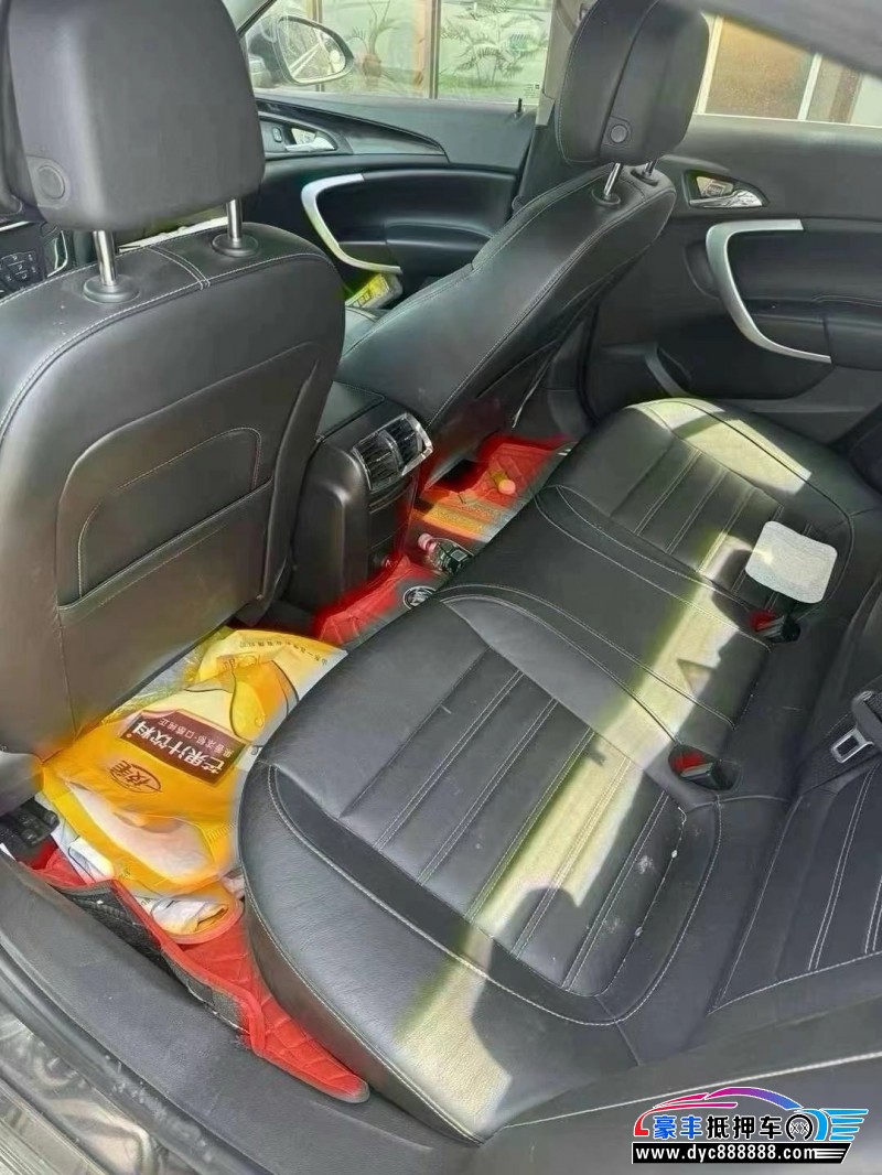 14年别克君威轿车抵押车出售