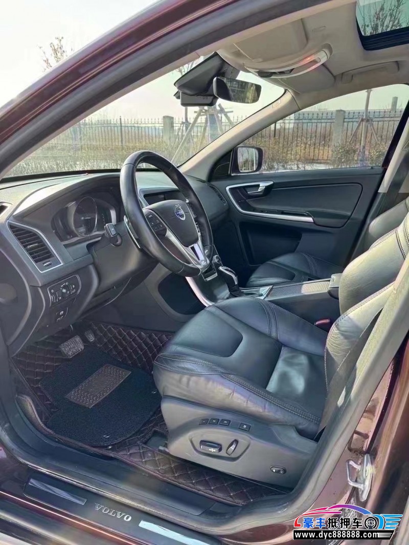 15年沃尔沃XC60轿车抵押车出售