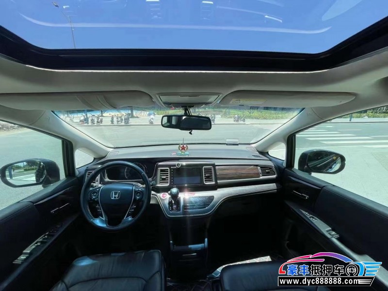 16年本田艾力绅轿车抵押车出售