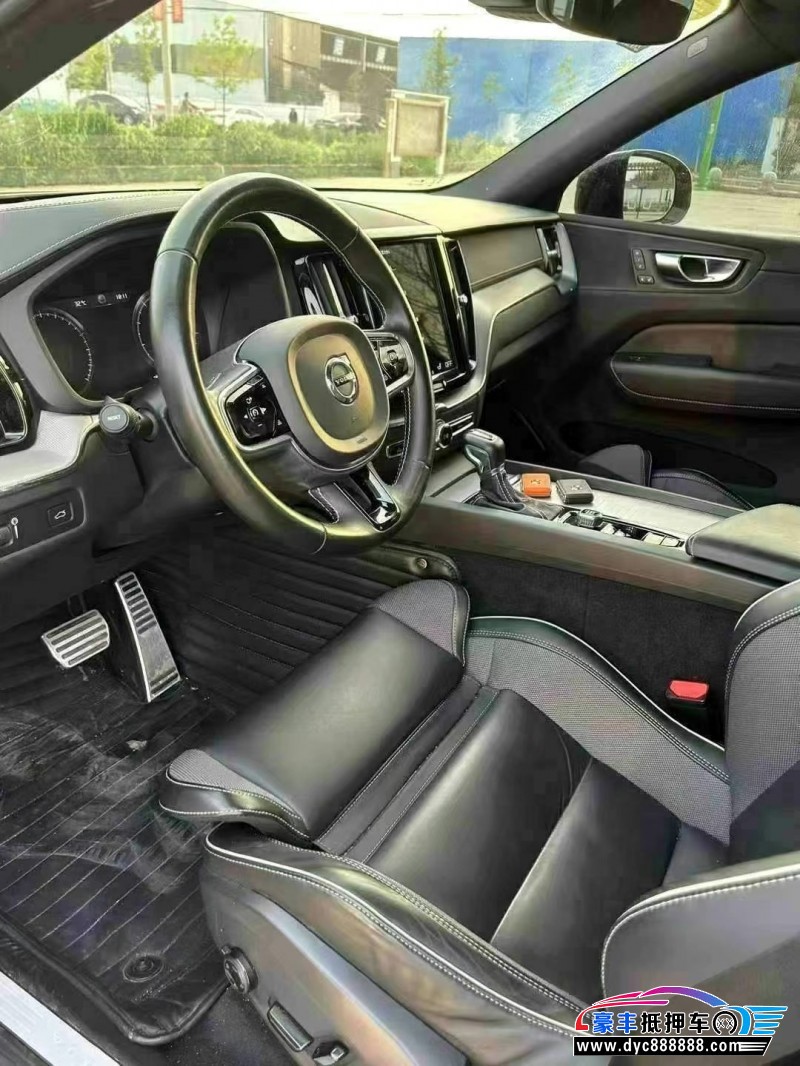 21年沃尔沃XC60轿车抵押车出售