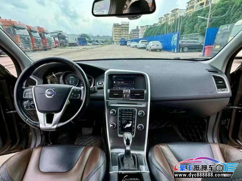 14年沃尔沃XC60轿车抵押车出售